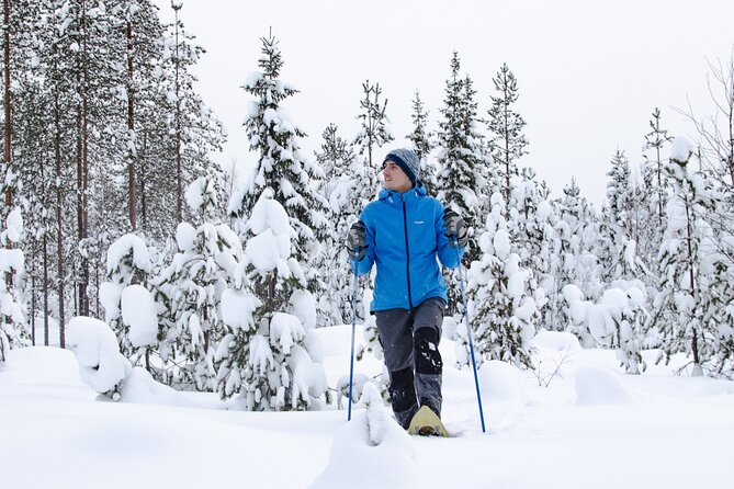 Snowshoeing Adventure with Ice-Fishing, Fire and Survival - Getting started at Jaakonkatu: what the first minutes set up