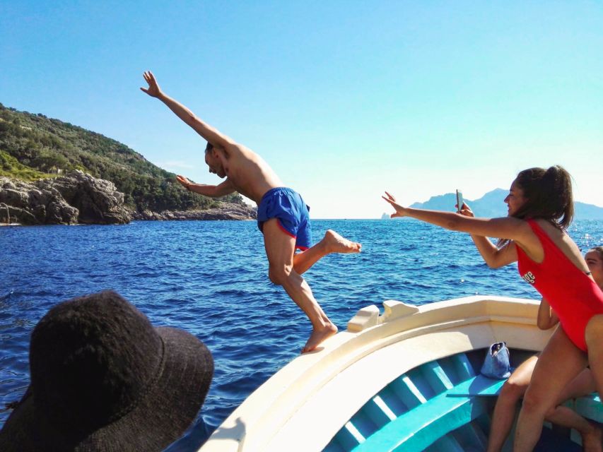 Sorrento: Sea-Fishing Tour with Lunch Onboard - Who should book (and who should think twice)