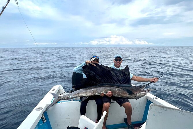 Sport Fishing Adventure in Puerto Vallarta - The 4 Hours at Sea: What Your Morning (or Afternoon) Tends to Feel Like