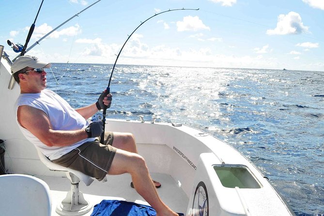 Sport Fishing at the Caribbean Sea. Enjoy an amazing time with friends & family - Crew interaction and what the best guides do