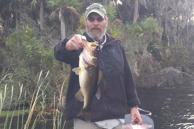 Tampa Bass Fishing Guide on Lake Tarpon - Getting the Most From a Private Guide Boat