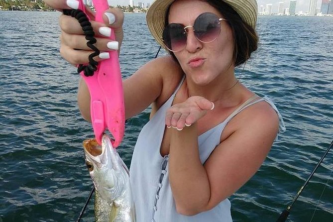Tampa Bay Inshore Fishing Charters - Private Charter Vibes on Tampa Bay Water