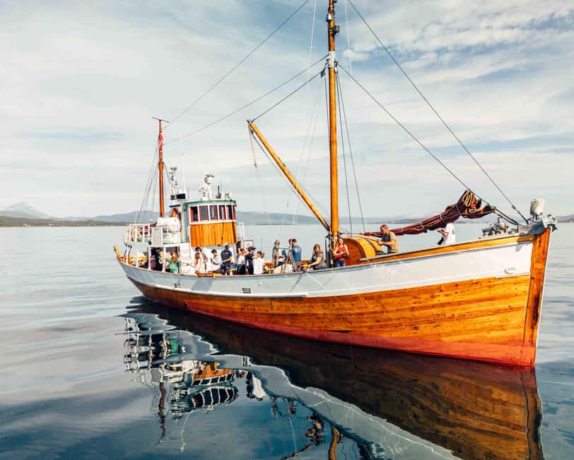 Tromsø: Fishing & Fjord Cruise - Hermes II and Tromsø Fjords: Why the Boat Matters