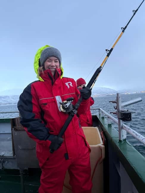 Tromsø: Fishing Sea Safari - Fishing setup: 6 rods at a time, rotation so nobody gets left out