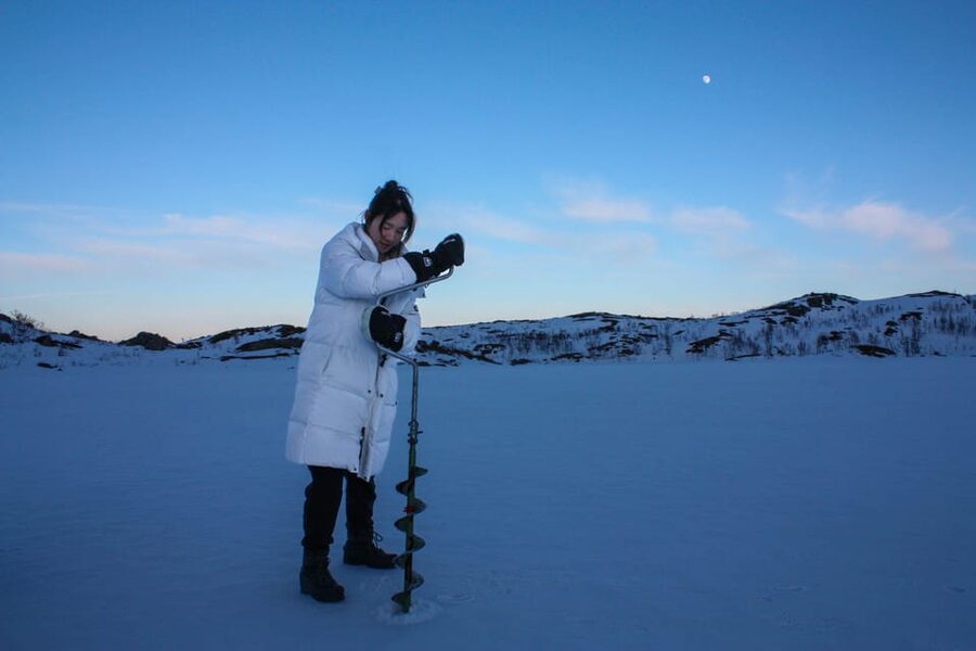 Tromsø: Ice Fishing and Snowshoe Hiking with a Local Guide - Lunch at the lake: why the warm break is part of the experience