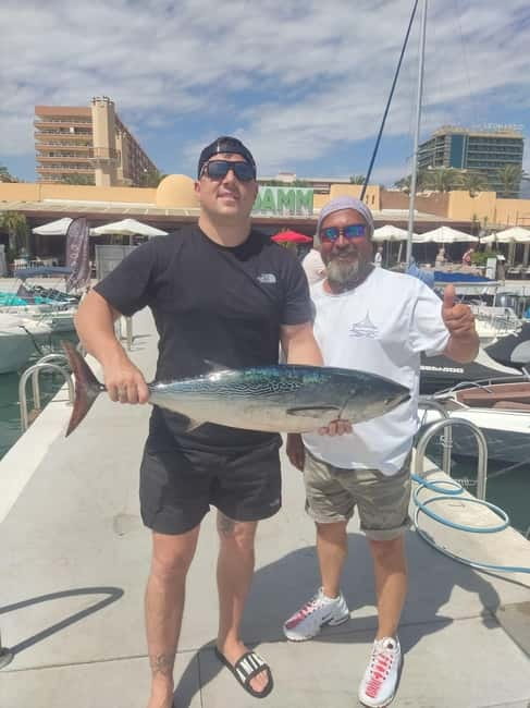 TUNA FISHING TRIPS IN FUENGIROLA - What you eat and drink at sea (and why it matters)