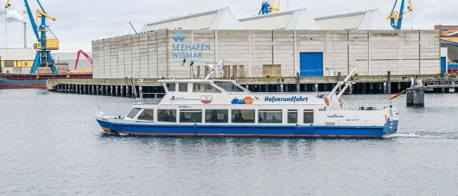 Wismar: Harbor Cruise with Sea Animal Fishing and Guide - Key things I’d pencil into your plan