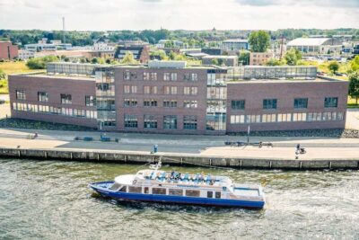 Wismar: Harbor Cruise with Sea Animal Fishing and Guide - How the cruise runs: the fish trap moment