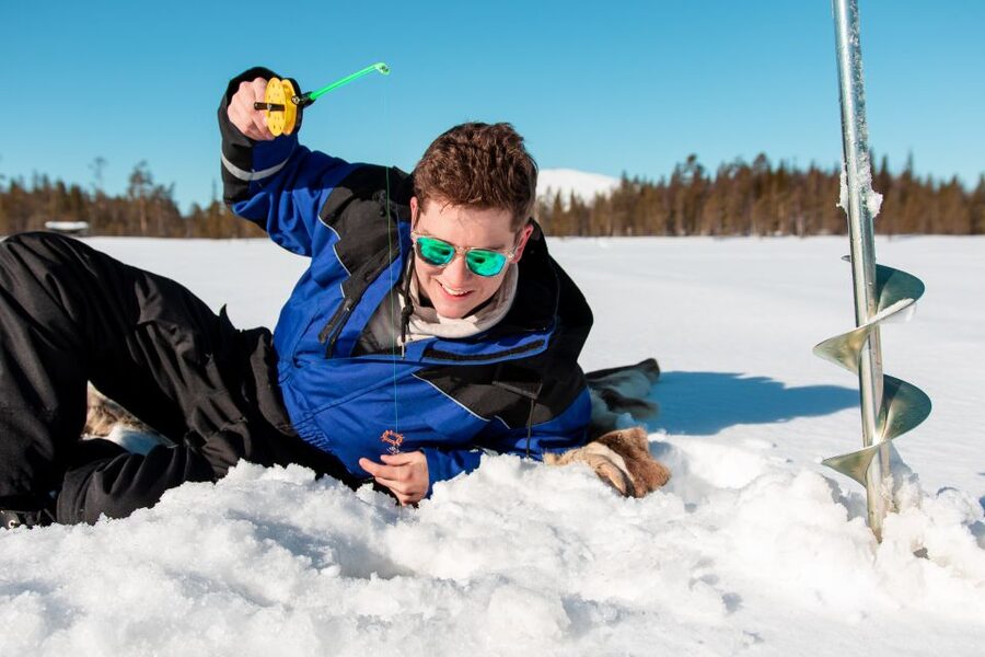 Ylläs: Snowmobile Adventure with Ice Fishing - Ylläs Snowmobile + Ice Fishing: Why This 5-Hour Mix Works